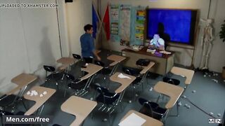 Teacher Ramon Todd fucks his student Titus after class