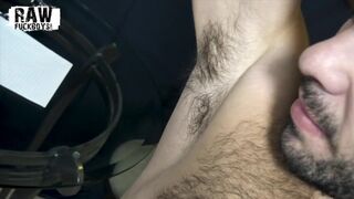 Furry muscle bottom gets anon load from muscle top