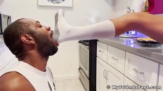 Latino hunk cums in black gays mouth after foot licking