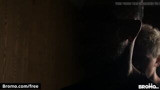 Hot Dude On A Glory Hole - Bromo