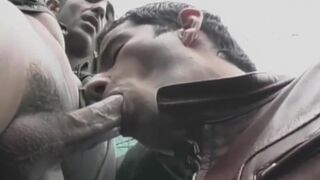 These dudes just smashed doggystyle at the open field