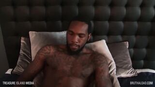 DADDY LONG cum-gushing BBC solo