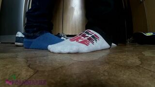 Teen colleagues got horny, innocent play ended up with cumshot