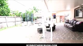Horny Young StepBrothers Have Sex Outside After Teaching To Ride A Bike POV
