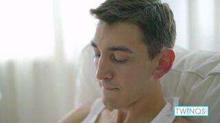 Slim Boy John F Shakes His Huge Banana Until He Cums Loaded!