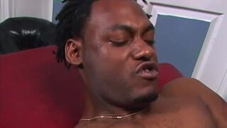 First timer whiteboi enjoys a black dong