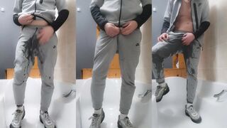 Nike tech fleece piss