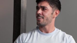 Mover Kane Fox Packs His Dick Into Jocks