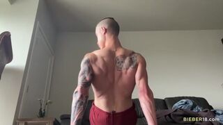 Jerking off after showing some muscles