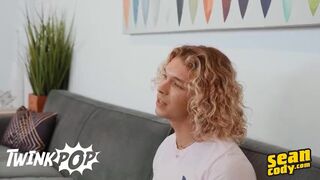 Shawn Brooks Lies Back In Piledriver Position Until He Blows A Huge Load All Over Himself - Twink