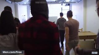 Stunning teacher gets horny in class room seduce students