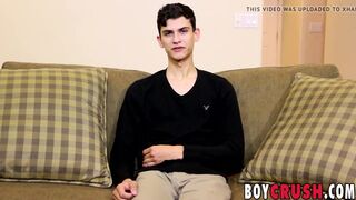 Cute Justin Cross loves telling about his sexual experiences