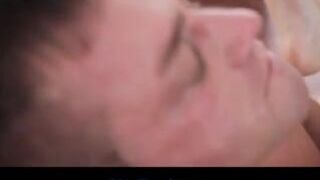 Man Sensual Bath and Oily Massage