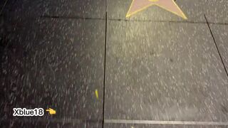 I bring my hot ass after a tour of the city