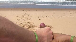 Horny at beach and found a guy to make me cum