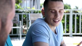 Straight Divorcee Raw Fucks Muscle Hunk Neighbor