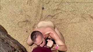 Blowjob in the beach