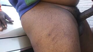 THICK WIT IT HAVING A LIL SERVICE