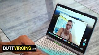 Muscular DILF Takes Virgin Twink For His First Anal Pounding!