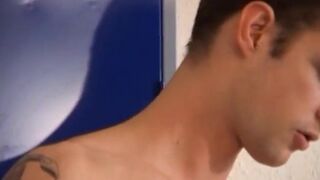 Euro dudes sucking dick and fucking asshole in a threeway