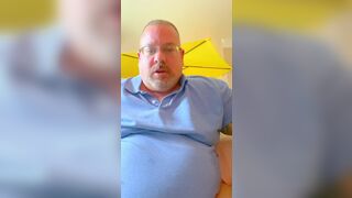 Fat daddy butt and hole and handsfree cumshot