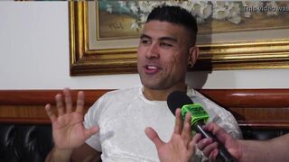 Minotauro is a special guest on TV PapoMix