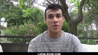 Cameraman Rents A House To Watch A Tattooed Guy Blow This Hung Muscular Hottie