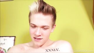 Leo King Enjoy Solo Masturbation