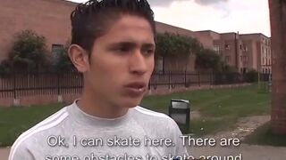 Latin skater Juan Carlos wanks his dick