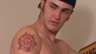 Amateur Christian Jacks Off