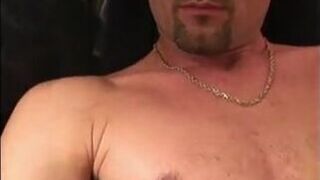 Amateur Avery Beating Off