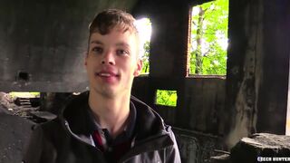 Czech Hunter 541 – Twink Just Broke-Up With His Girlfriend And Finds The Opportunity To Experiment A