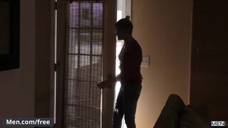 Men - Ashton McKay Fucks his stepbrother Brandon Evans