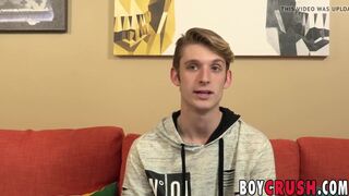 Sweetheart Chris Tucker wanks off vigorously after interview