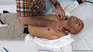 Submissive hunk Leon Carrera has himself tickle tormented