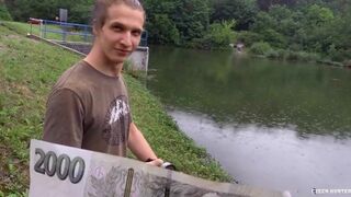 Hunter - Horny Guy Shows His Cash To Convince A Dude To Follow Him At A Quiet Place To Fuck