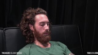 Scruffy Tatted Alt-guy gets blown