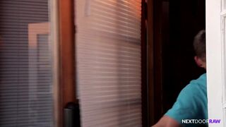 str8 dude have r a w sex with another dude to replace his fiancee