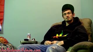 Amateur does an interview before masturbating and cumming