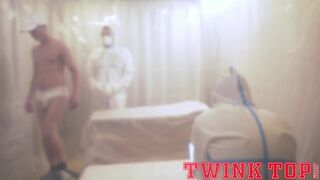 Cute twink barebacks muscle daddy during quarantine