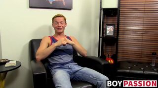 Twink Billy London slides dildo in ass and jerks cock solo