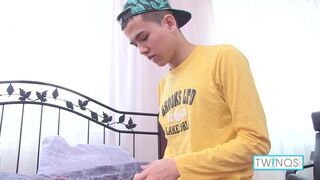 Xander's Anal Gaping & Drilling Scenes Are Pretty Hot!