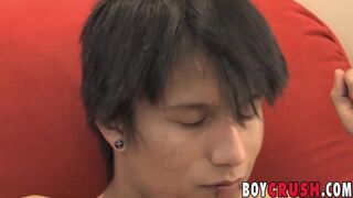 Emo twink jerks off and cums on himself