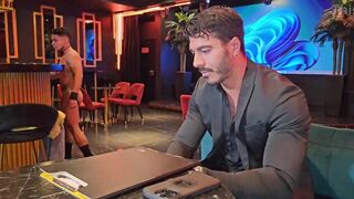 Free 6 first mn of A raw Cocktail Interview