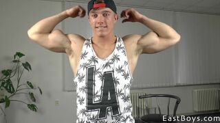 Larry McCormick - Flexing - Handjob