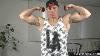 Larry McCormick - Flexing - Handjob