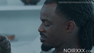 Muscular bottom Wesley Woods deepthroats rock hard BBC