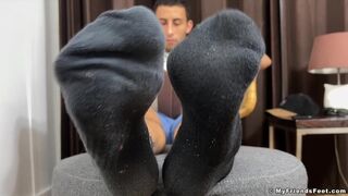 Handsome Luca R shows off his delicious feet solo