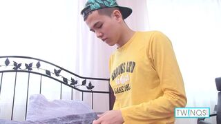 Xander's Anal Gaping & Drilling Scenes Are Pretty Hot!