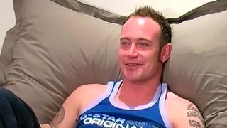 British amateur Rik masturbates and cums after an interview